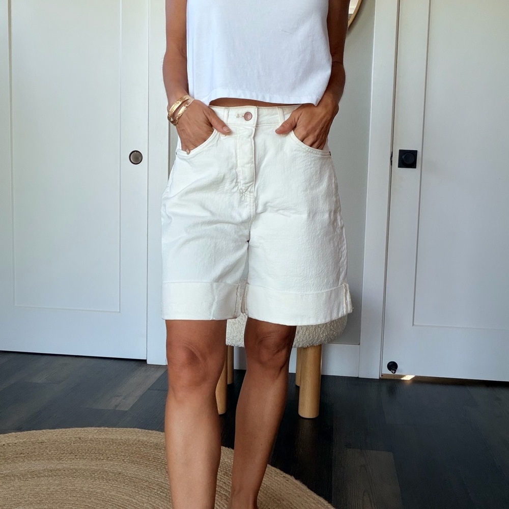 Pilcro Women's Off-White Bermudas